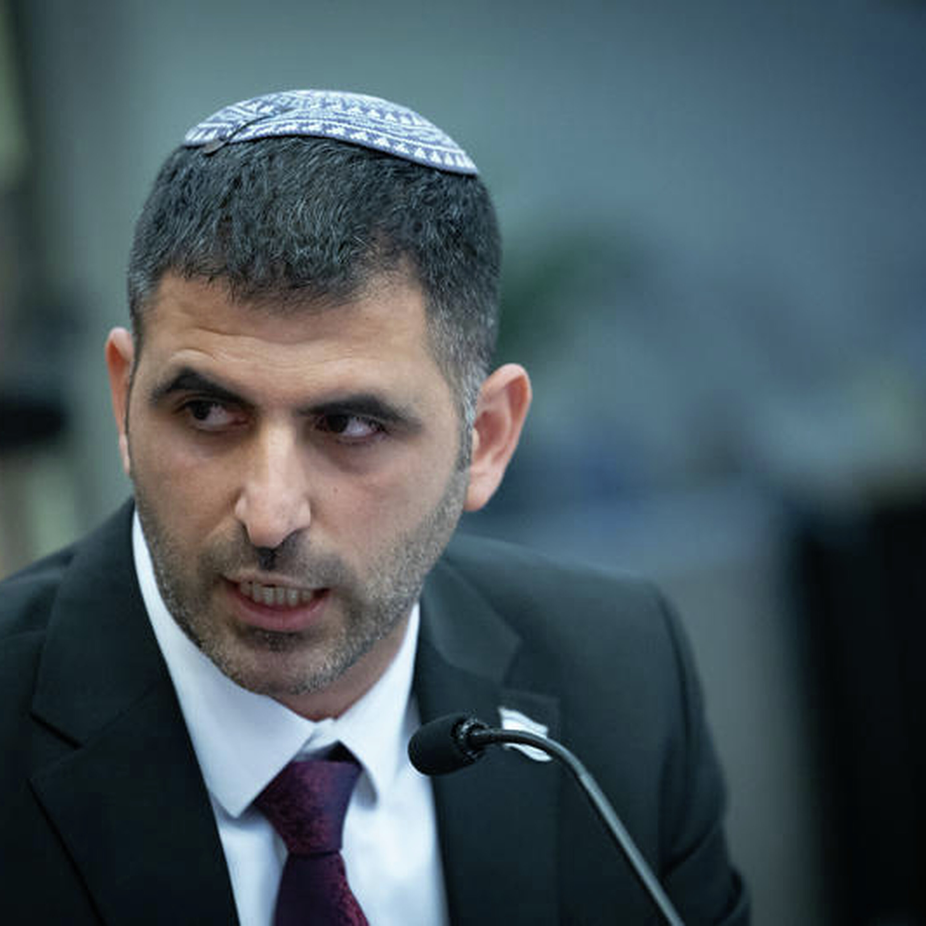 קרעי מגיב על הביקורת על חוק השידורים קרעי מגיב על הביקורת על חוק השידורים