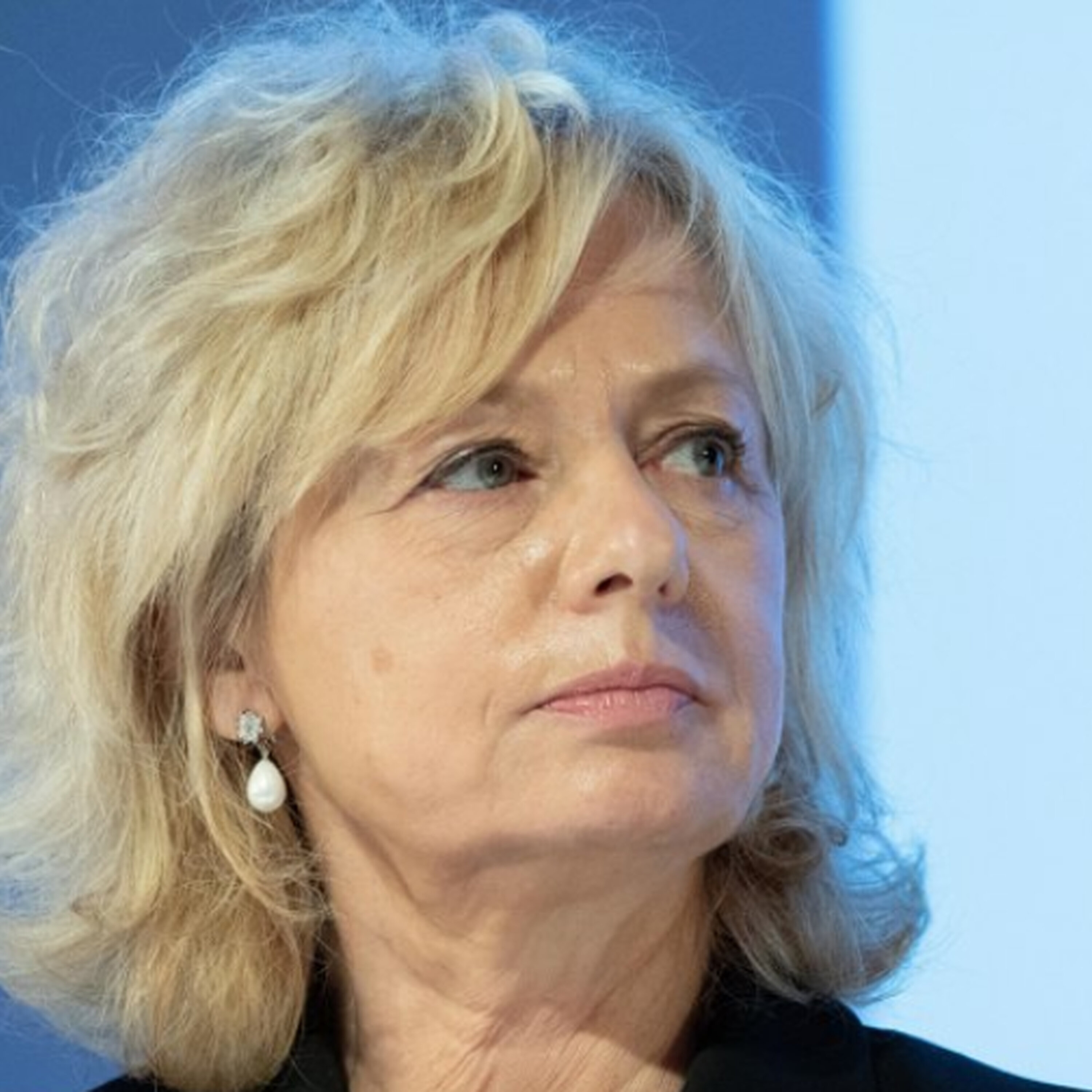 "אם היחסים היו מקצועיים בלבד אין סיבה שתפסול עצמה" "אם היחסים היו מקצועיים בלבד אין סיבה שתפסול עצמה"