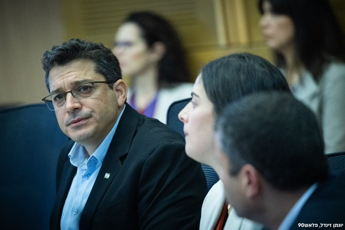 "הסרטון - סאטירה שמבטאת את המאבק מול מערכת המשפט" episode artwork