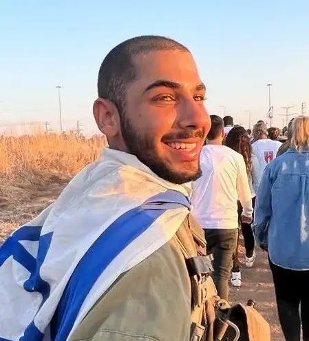 סמל עדי דנן ז"ל מיבנה הובא למנוחות