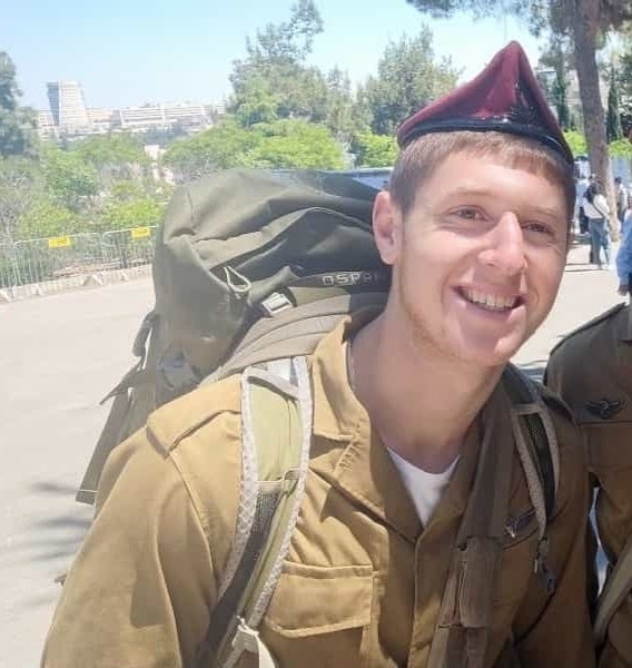 חברו של סמ"ר מעוז מורל ז"ל נפרד