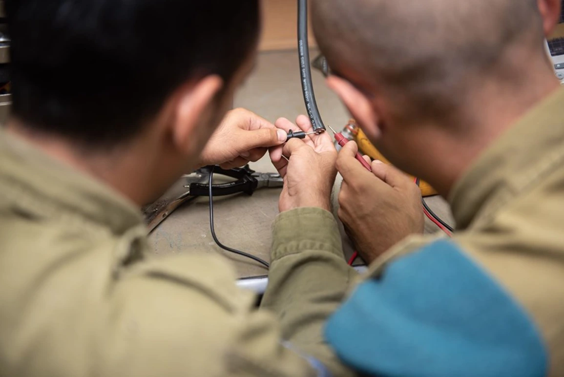 "היו מקרים במלחמה בהם מנענו נטישת טייסים - זה מאמץ של עשרות שנים" episode artwork
