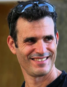 "נושמים לרווחה עם לב חנוק"