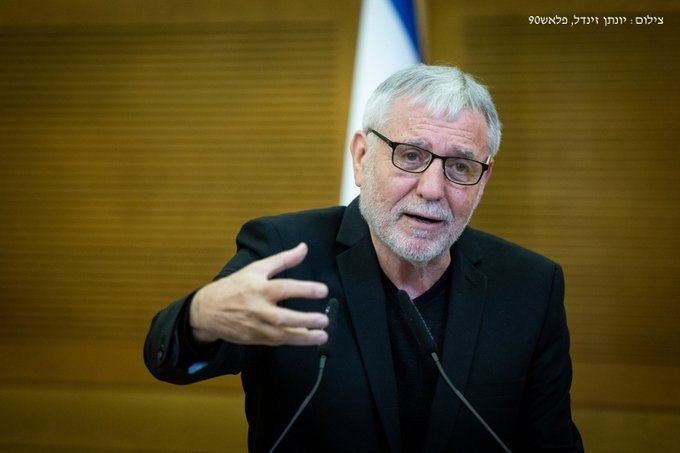 חוק יסוד לימוד התורה? "יריקה בפרצופם של המשרתים" episode artwork