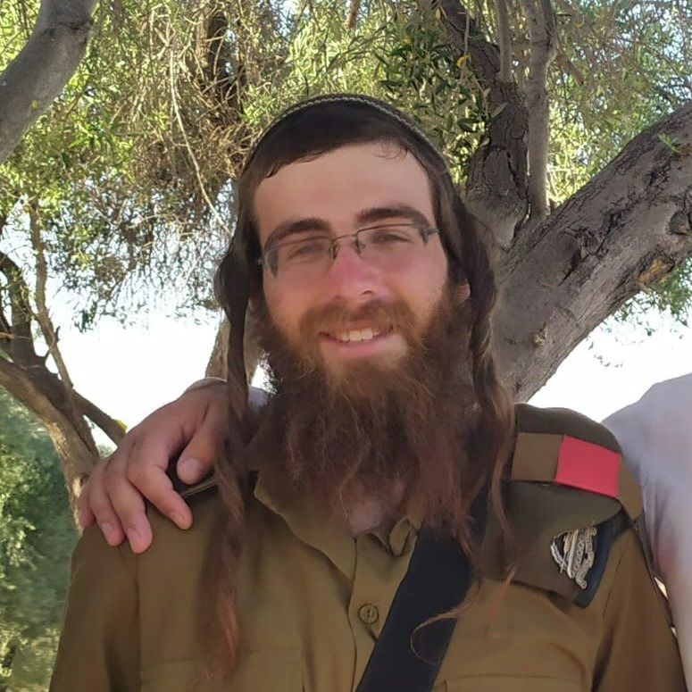 חבריו של סרן אברהם בן פנחס ז"ל נפרדים