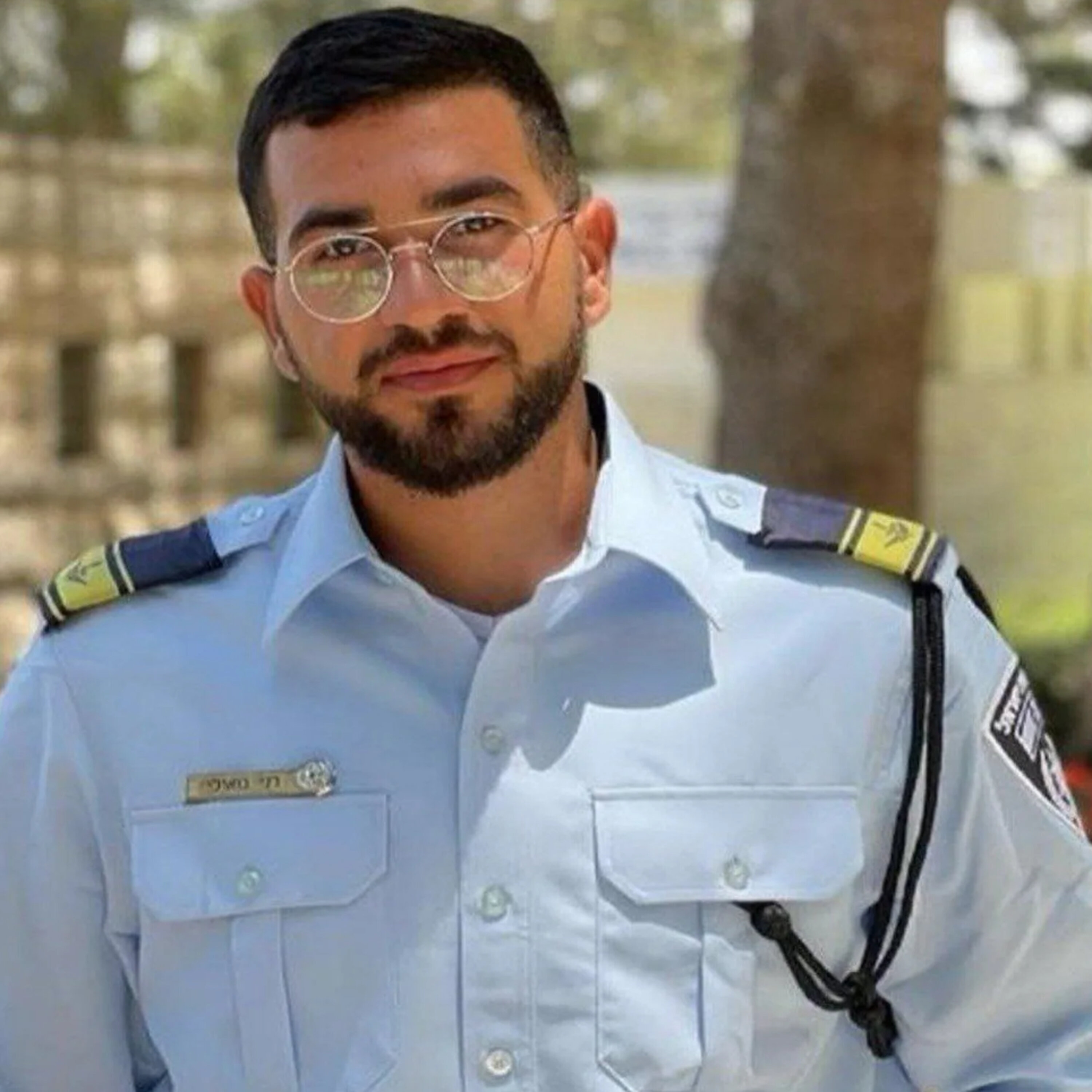 "לא מוותרים על התקווה - הדבר היחיד שנשאר לנו" "לא מוותרים על התקווה - הדבר היחיד שנשאר לנו"