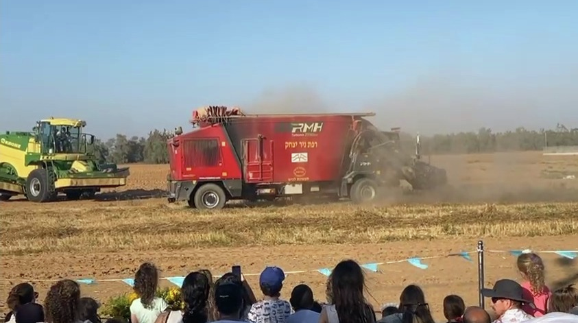 קיבוץ ניר יצחק נערך לשבועות ראשון לאחר 7.10