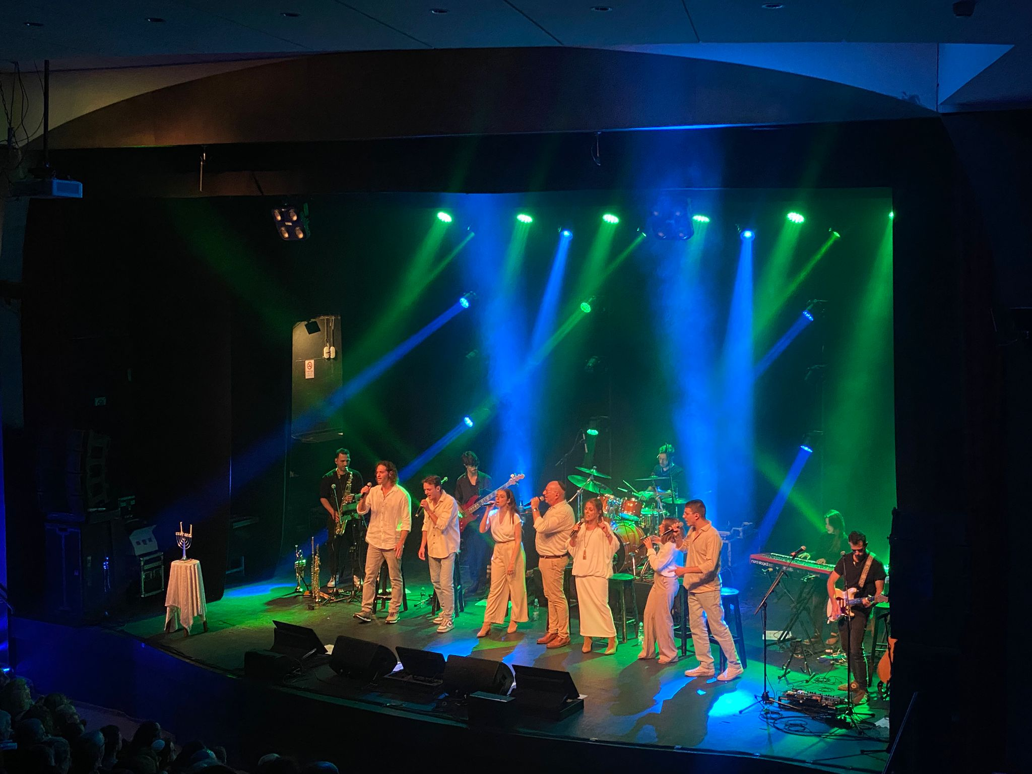 "החיים ממשיכים לנגן": מופע לזכר סרן שאולי גרינגליק ז״ל