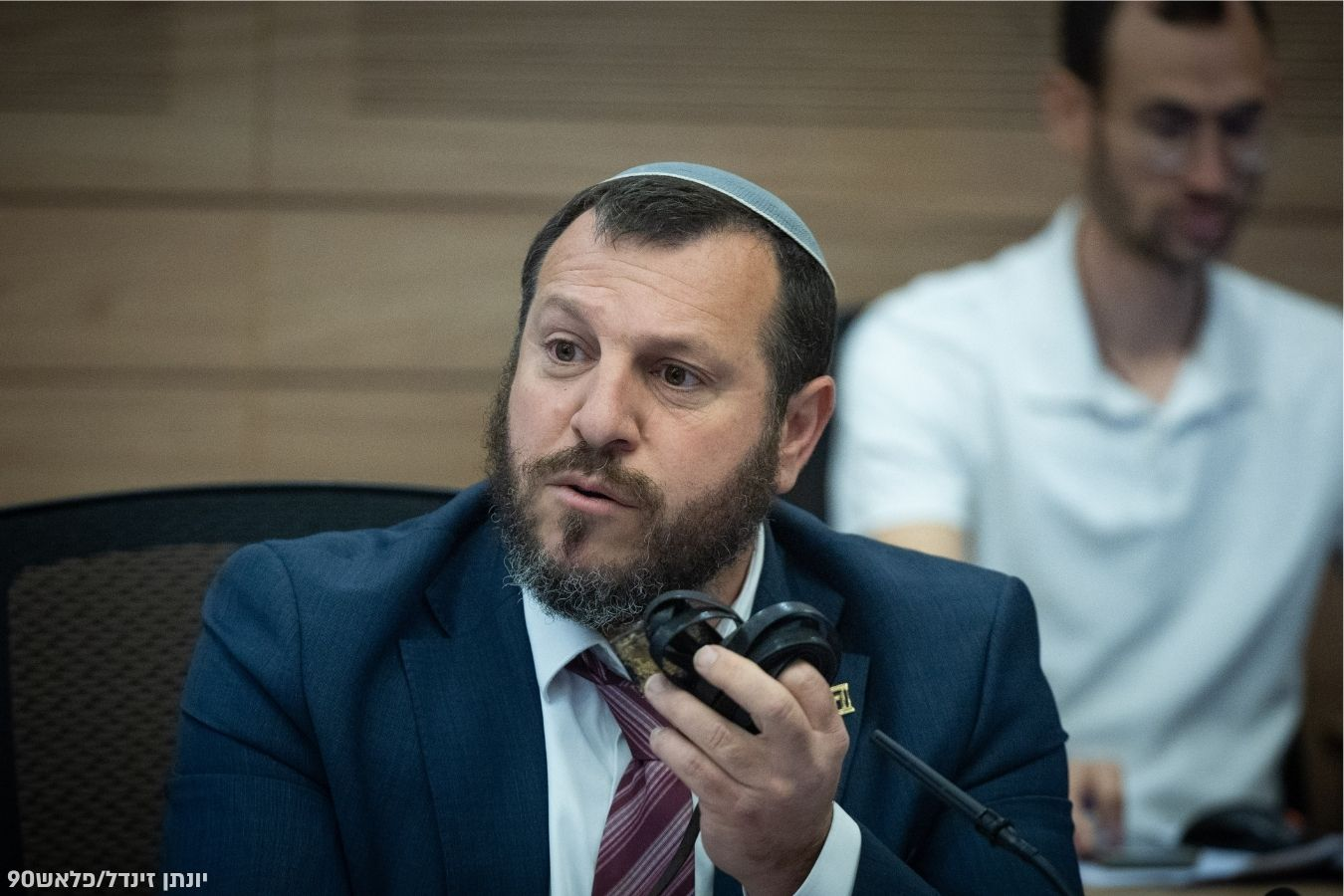 השר אליהו: "נערים שעושים שטויות, לא טרוריסטים"