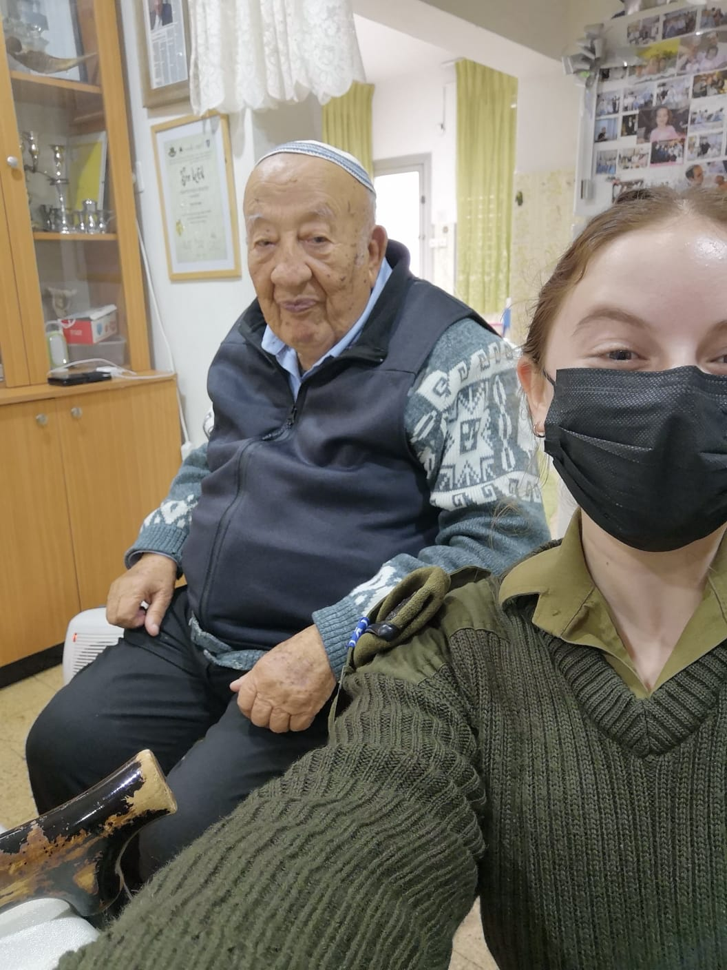 העדות של יוסף פרקש: סמ"ר נגה זלצר עם סיפור השורד