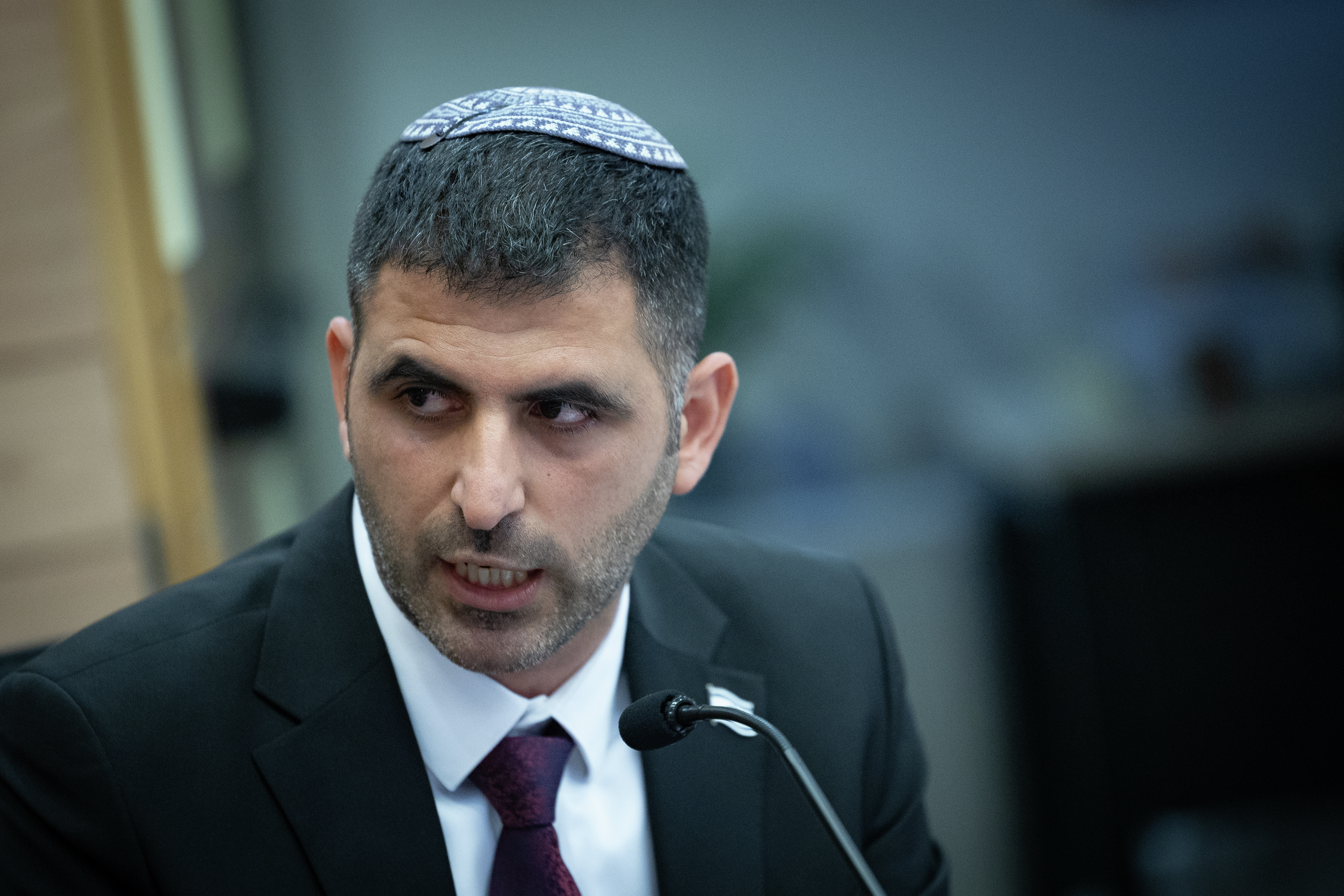 השר קרעי על דברי בנט: "נוכל מבין בנוכלויות"