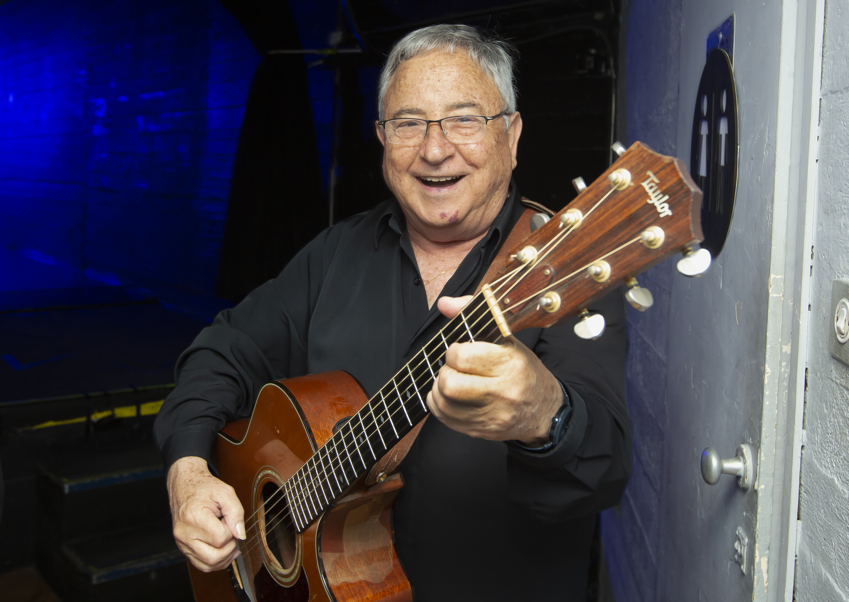 "לא מרגיש מבוגר": 'פגישה, חצי פגישה' עם חנן יובל לקראת מופע המחווה