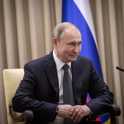 "ניסיון לרדת מהעץ": השגריר לשעבר ברוסיה מתייחס לשיחה בין הרצוג ופוטין