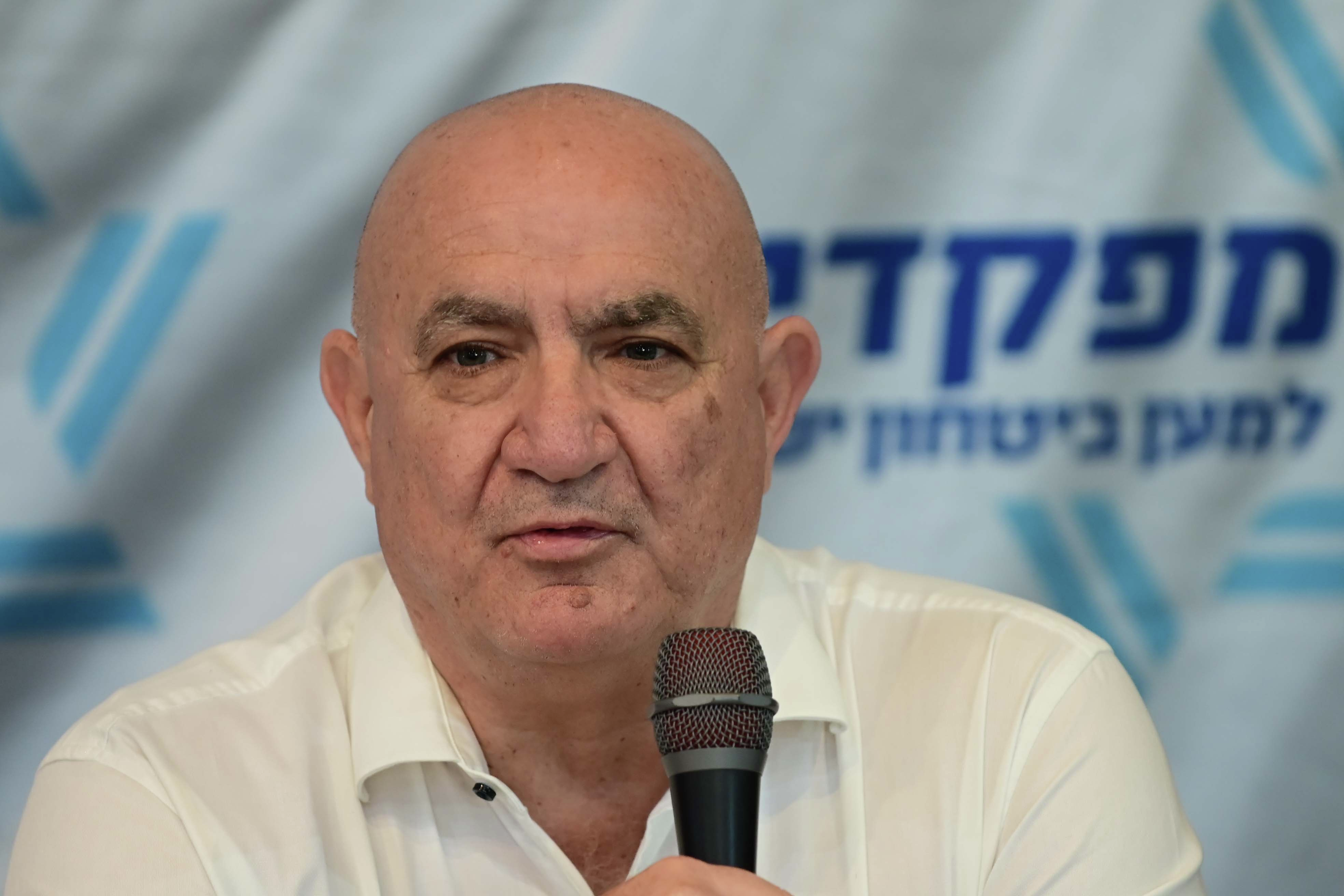 שיחה עם מפכ"ל המשטרה לשעבר משה קראדי