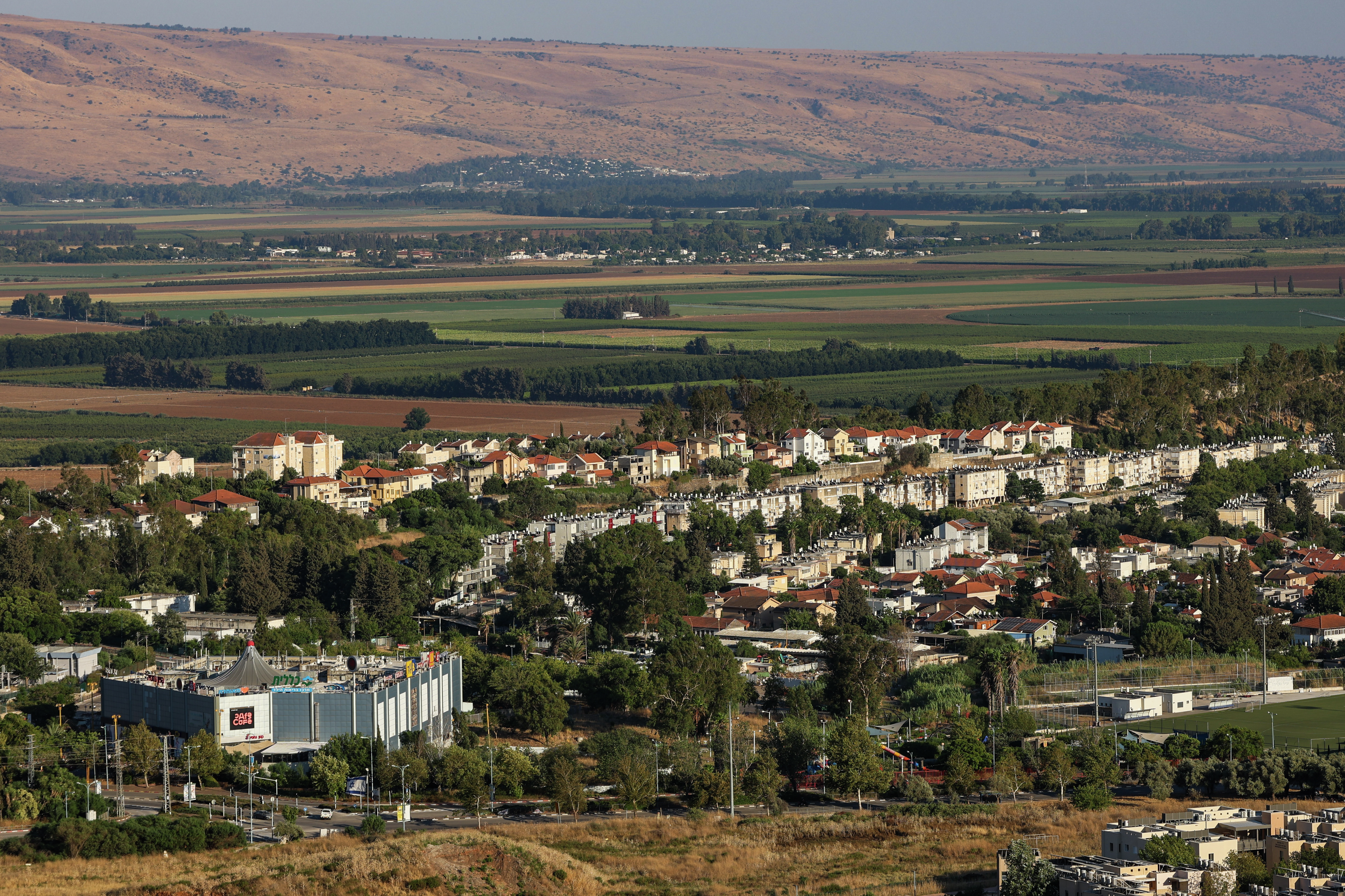 "נתקענו בין הפטיש לסדן"