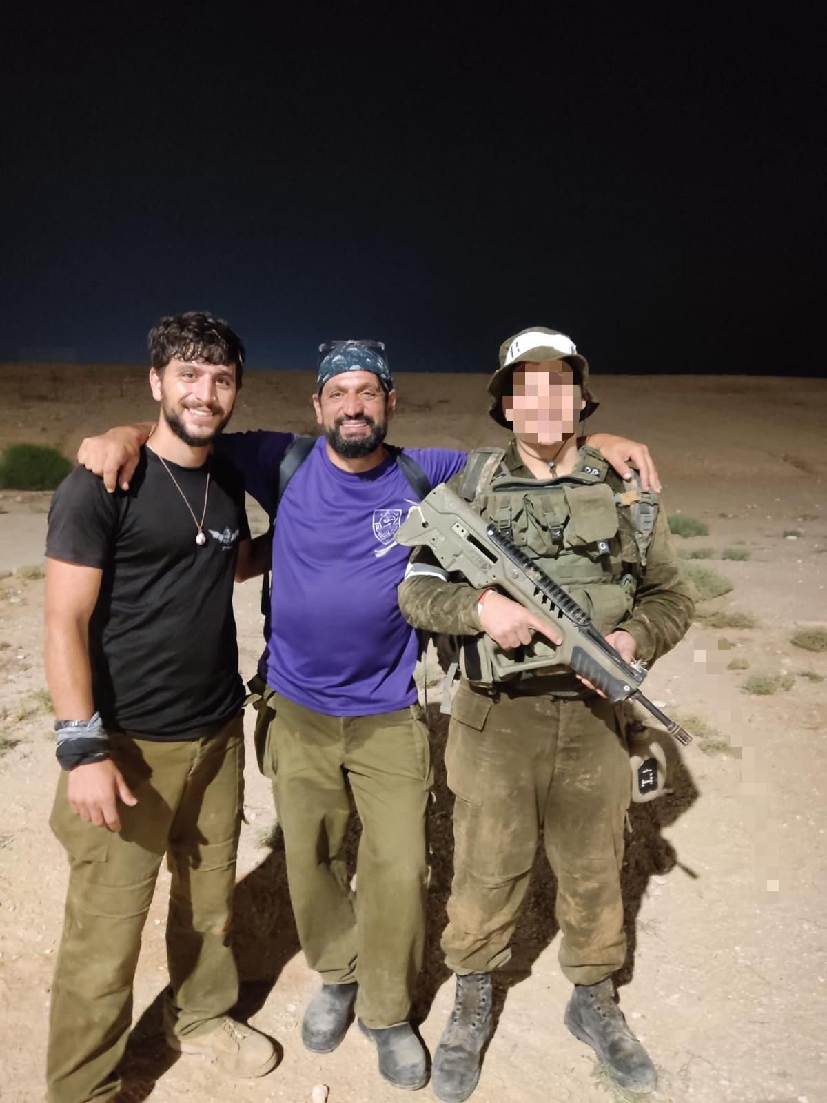 סגול זה הצהוב החדש: האב חי את גבעתי - והילדים בעקבותיו