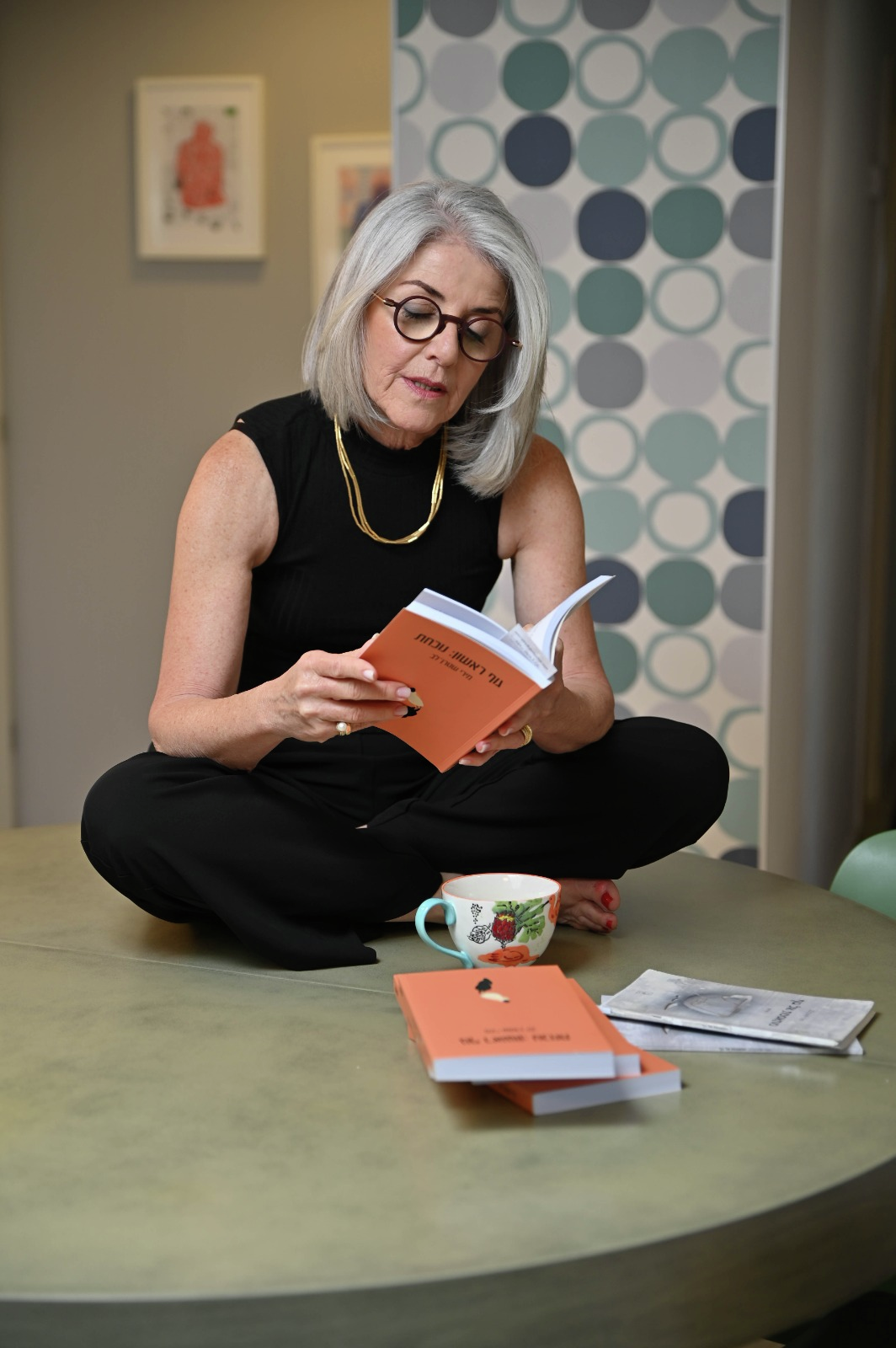 ״גוף ראשון: נוכחת״ ספרה החדש של מירי שטרן-לב