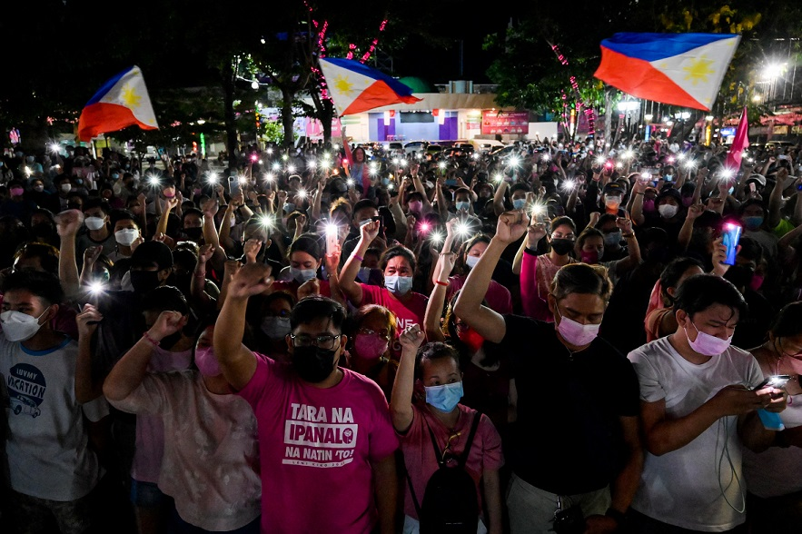 תמו הבחירות בפיליפינים: הנשיא החדש - בנו של הרודן הידוע לשמצה
