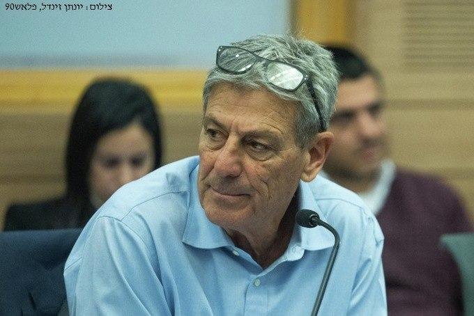 חוק יסוד לימוד התורה? "זו היתממות להגיד שהוא לא יפגע במשרתים" episode artwork