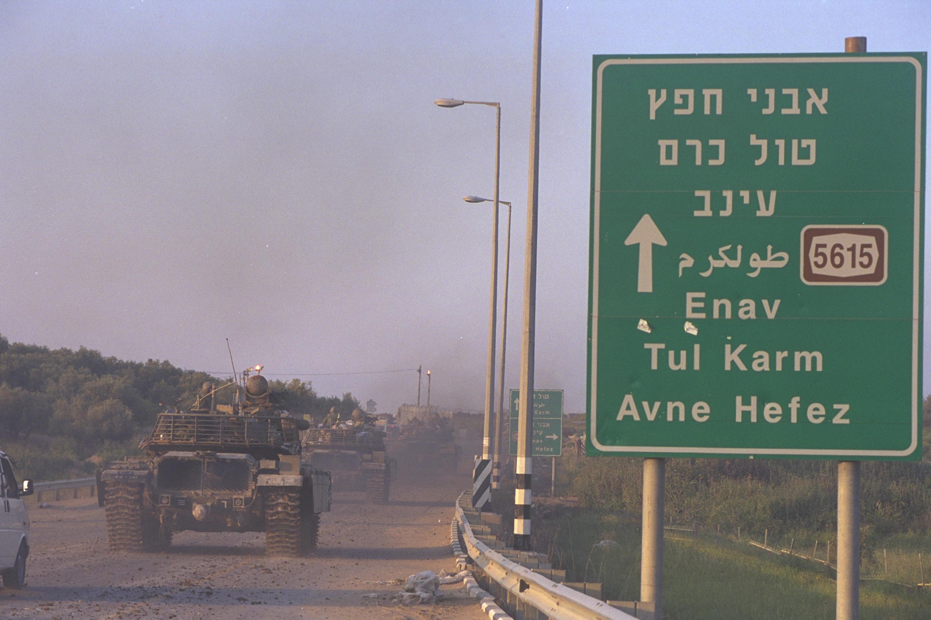 20 שנה למבצע "חומת מגן": מפקד חטיבת גולני דאז צ'יקו תמיר משחזר