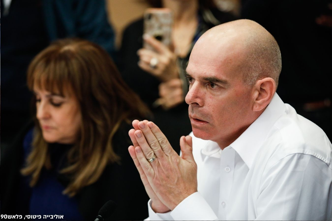 "תצהיר רה"מ יותר ציבורי ממשפטי"