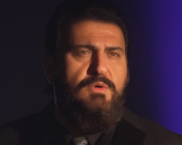 הזמר האיראני ששר את "חורשת האקליפטוס"