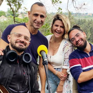 הדר מרקס ובני כבודי עם אברהם טל ובניה ברבי במדינה בדרך משמשית לכבות העוקב ה - 100k