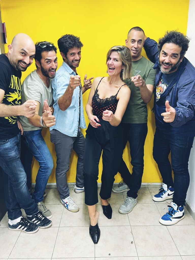 הדר מרקס מארחת את הדורבנים במדינה בדרך