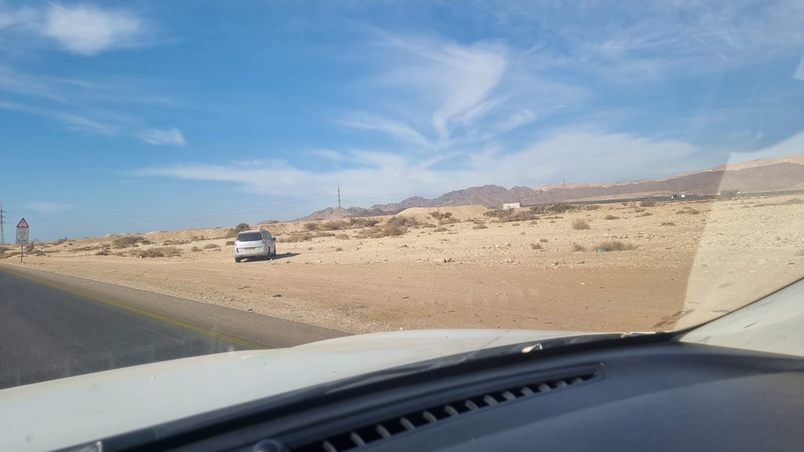 במשך שבועות: מכוניות נטושות ברמת הנגב נשארות בצד הכביש | יהיה בסדר, 27.04.2025 episode artwork