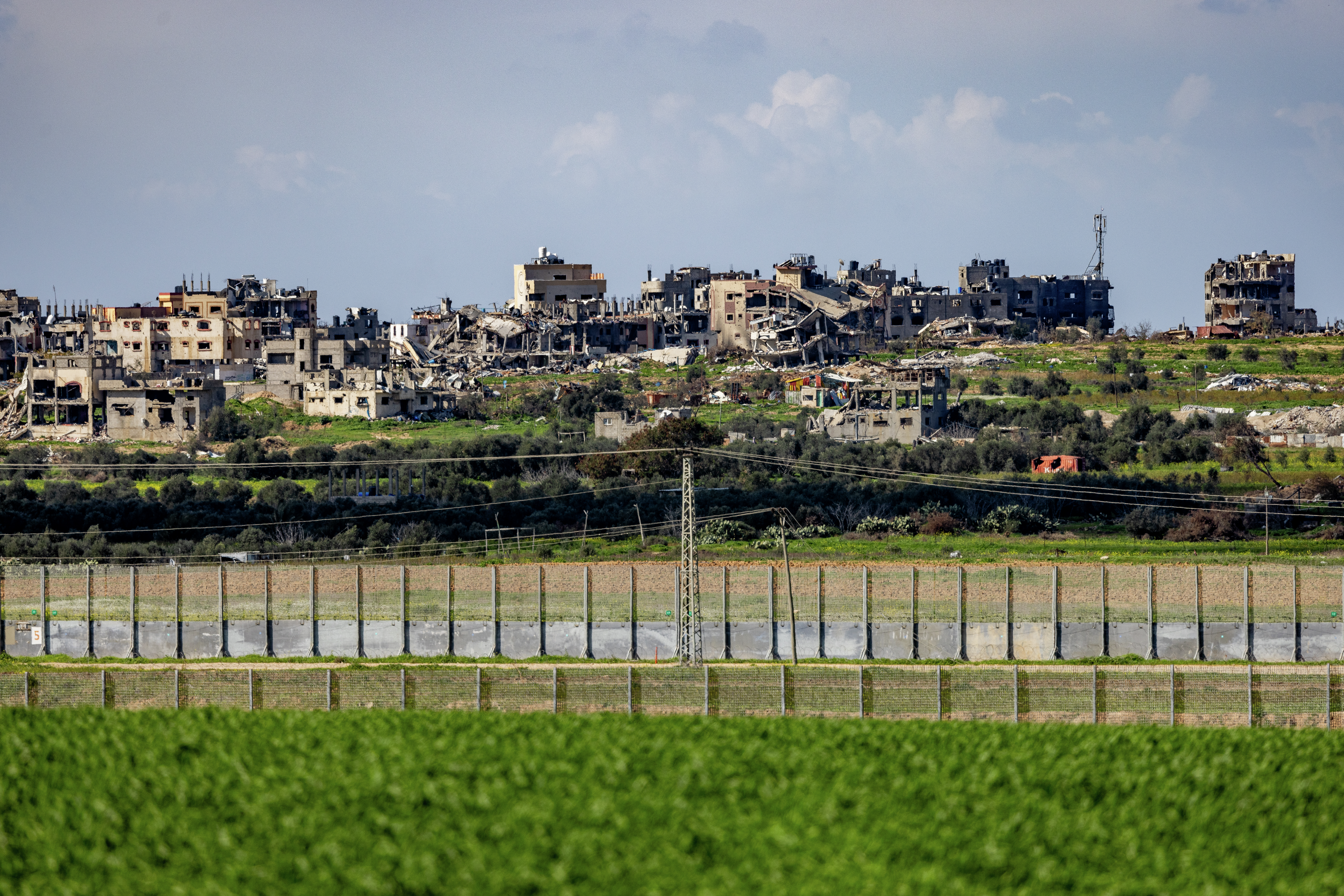 אחרי פניית "יהיה בסדר": ישע הוכר כ"יישוב קו ראשון" | יהיה בסדר, 10.06.2025 episode artwork