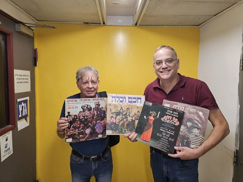 בוא שיר עברי | הזמר מוצי אביב | 23.11.24