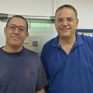 בוא שיר עברי עם צליל בירן