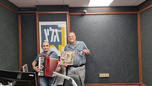 בוא שיר עברי עם יובל חבצלת על אביו, היוצר זאב חבצלת ז"ל