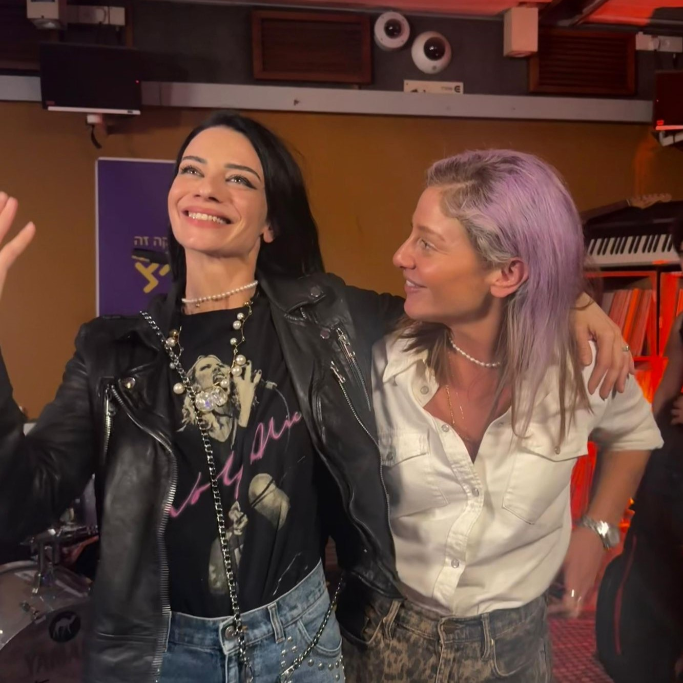 דלית רצ'שטר מארחת את נינט טייב בגלגלייב