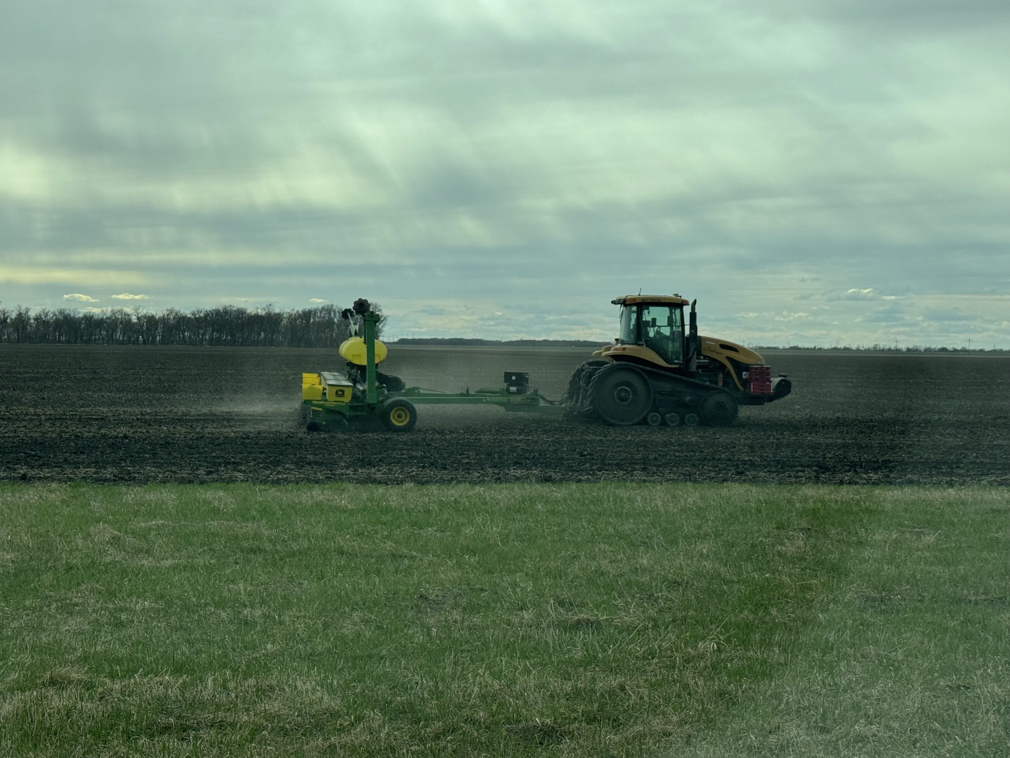 AGRI-BIZ May 17, 2026:  Chilly planting weather, ND land values survey, Senate fertilizer hearing, E15 bill passes House, Trump visits China episode artwork