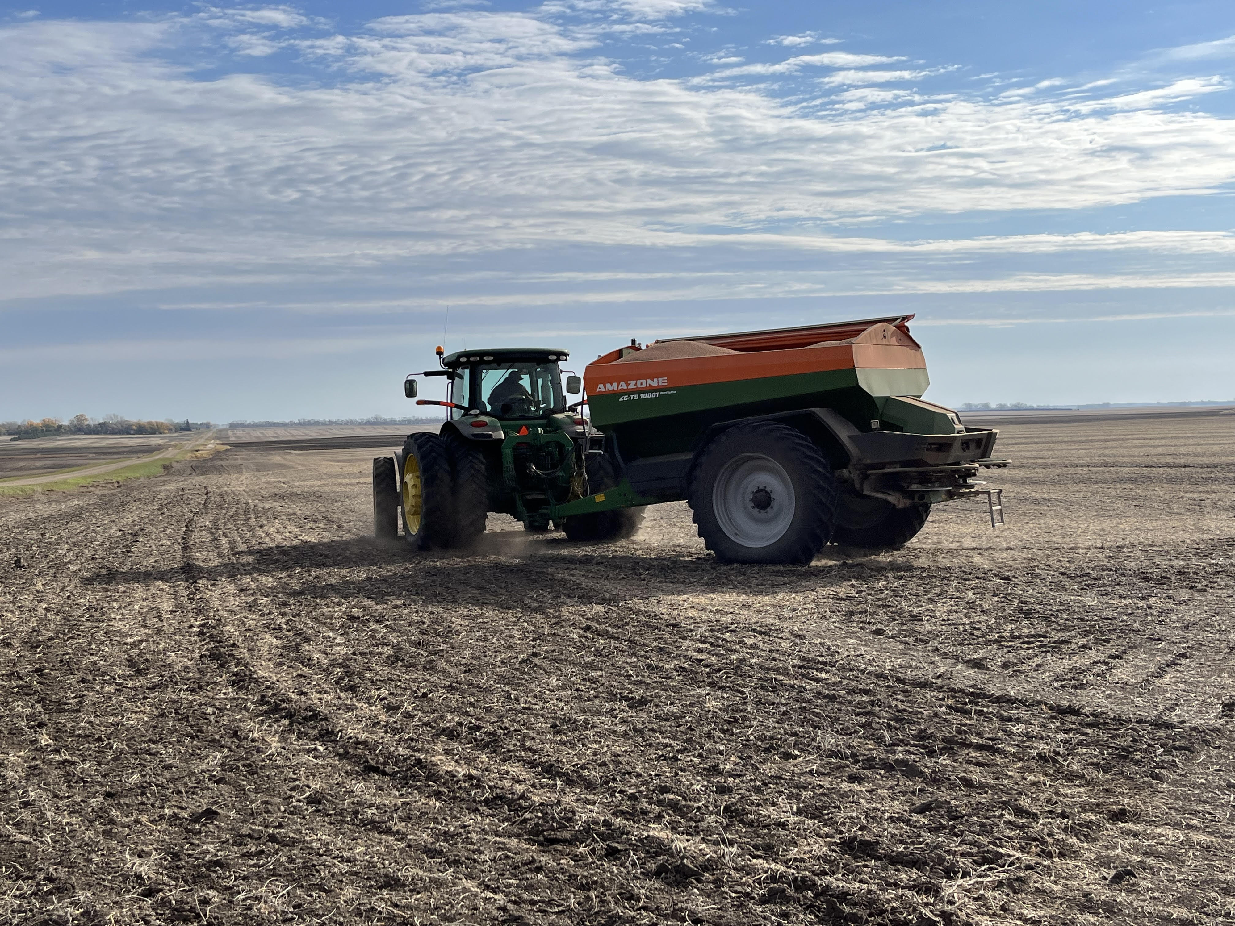 Farm Talk: Farmers stay busy with corn harvest and fall tillage work