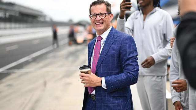 Otto talks with IndyCar president Doug Boles about this weekend at Road America