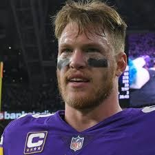 KYLE RUDOLPH SIGNS EXTENSION episode artwork