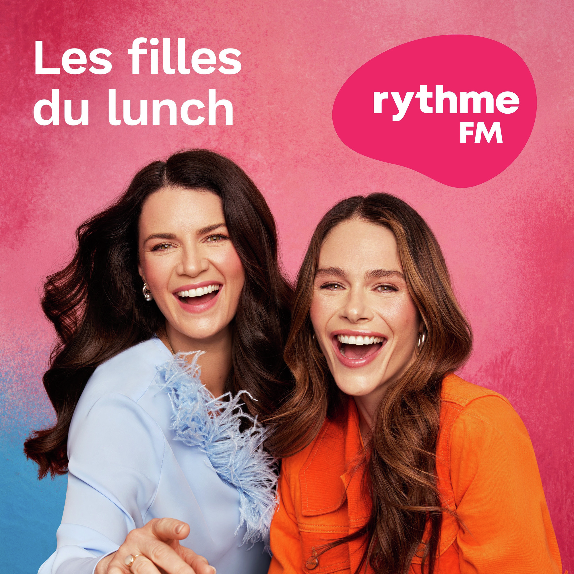 Psst, il paraît que… les filles ont des potins pour vous!
