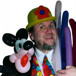 Jeff Hayes - magician and master balloon artist.