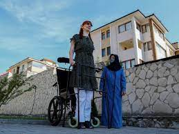 Medical Mysteries, Series 6 - The World's Tallest Woman, and progeria