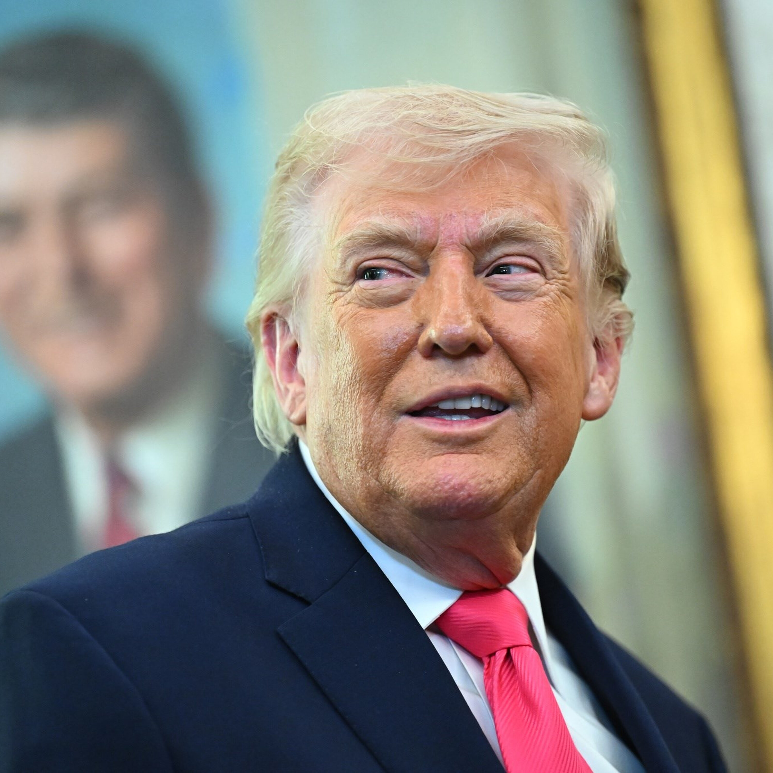 Democratas já vencem no quintal de Trump, que tenta livrar-se da guerra no Irão
