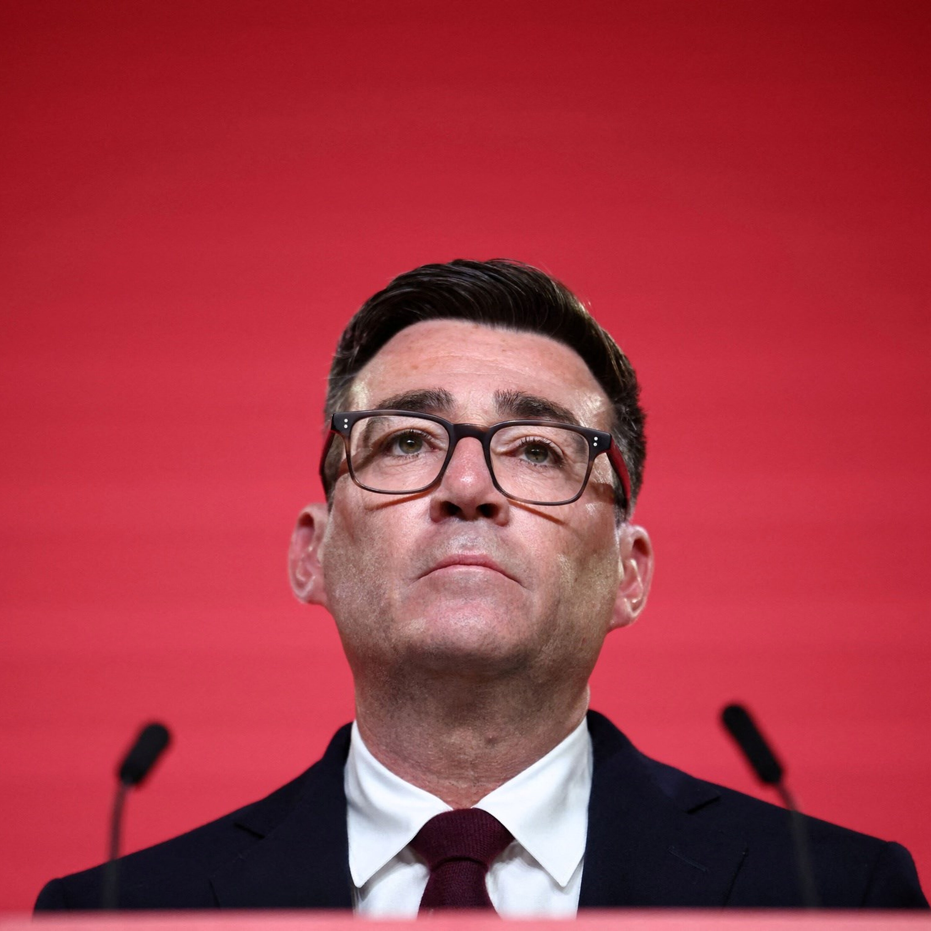 Burnham “tem uma visão da economia e da sociedade que é relevante neste momento de mudança”