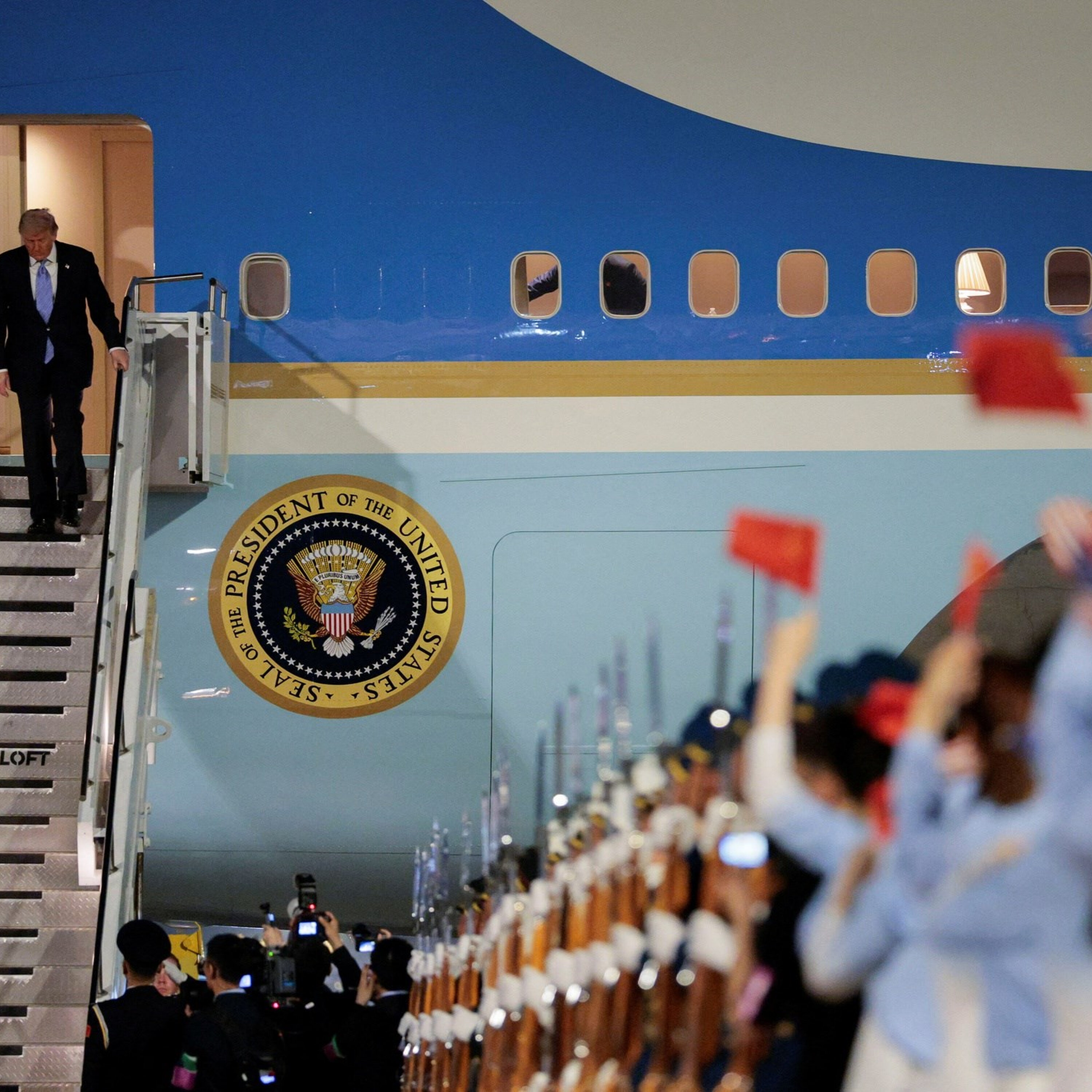 Trump visita Xi para acertar “détente geoeconómica e geopolítica” entre EUA e China episode artwork