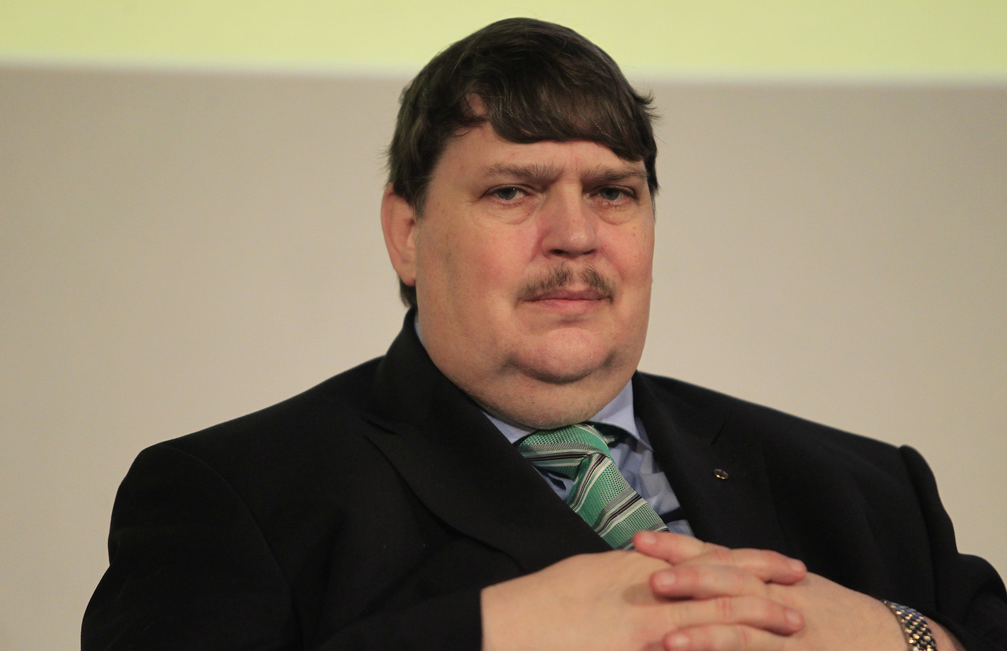 Posselt: Německé nemocnice mohou převzít české pacienty. Hrát na hranice je idiotské (K věci, 26. leden 2021)