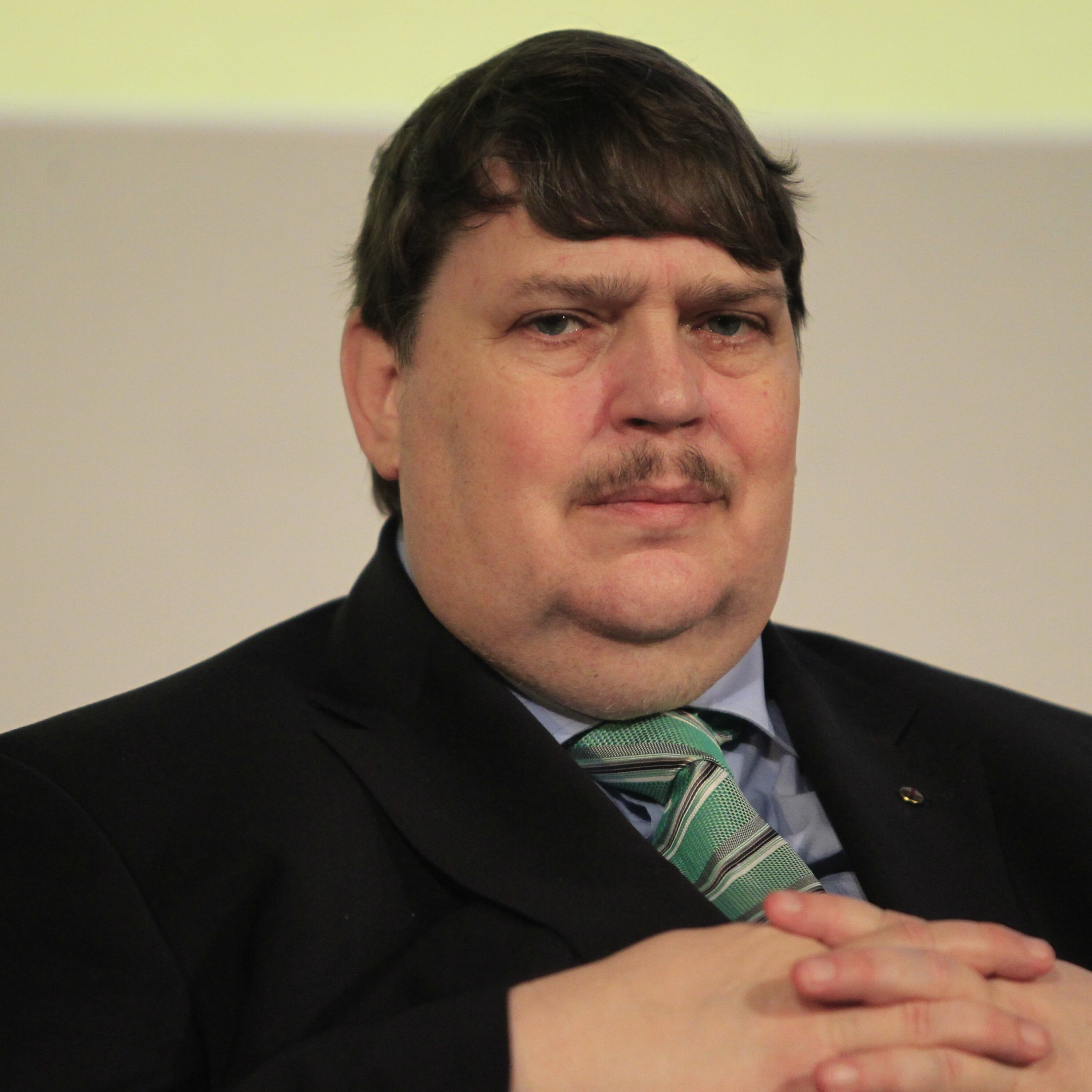 Posselt: Německé nemocnice mohou převzít české pacienty. Hrát na hranice je idiotské (K věci, 26. leden 2021)