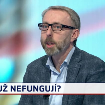 Jako ve válečném stavu, říká o situaci v Česku Vobořil. Blatnému pozici nezávidí