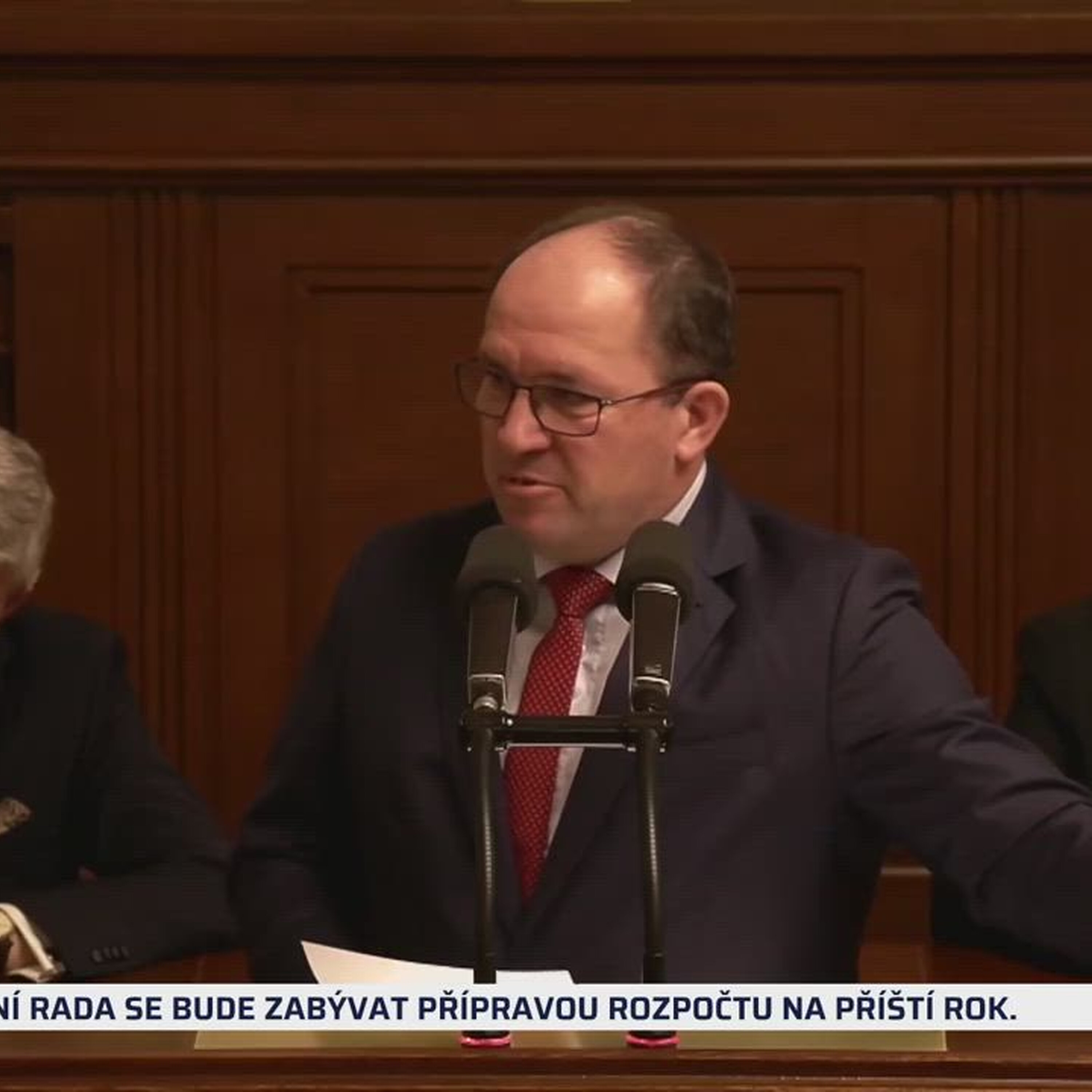 Cesta na Tchaj-wan lidi nezajímá, míní Koten. Babišův holding dluží Číně, tvrdí Bartošek