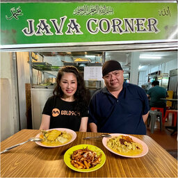 MAKAN CAR-KIS: CABBIE AGUS RECOMMENDS AWESOME LONTONG