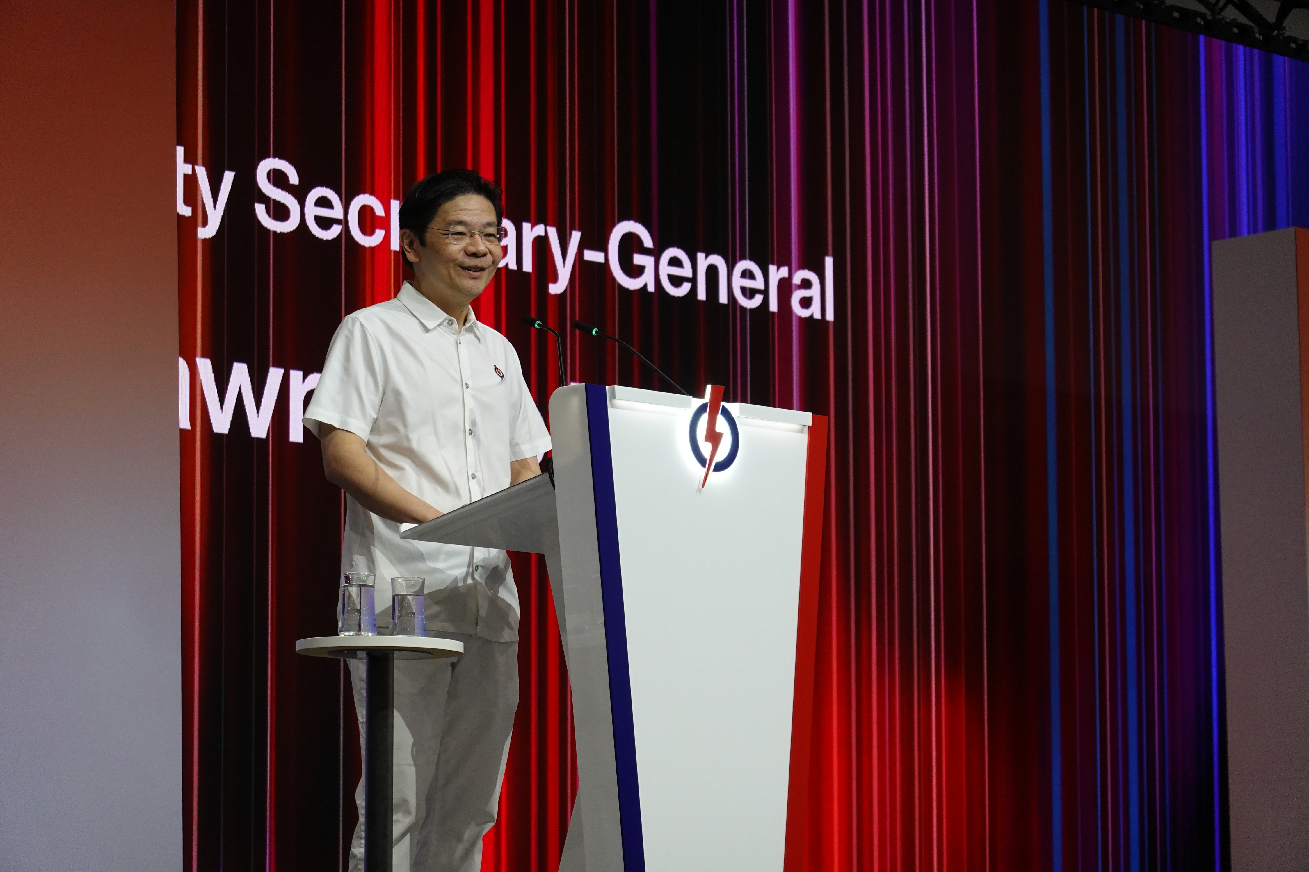 黄总理：大选成绩非压倒性 若失去淡滨尼和榜鹅两选区将传达错误信息 (09/11/2025)